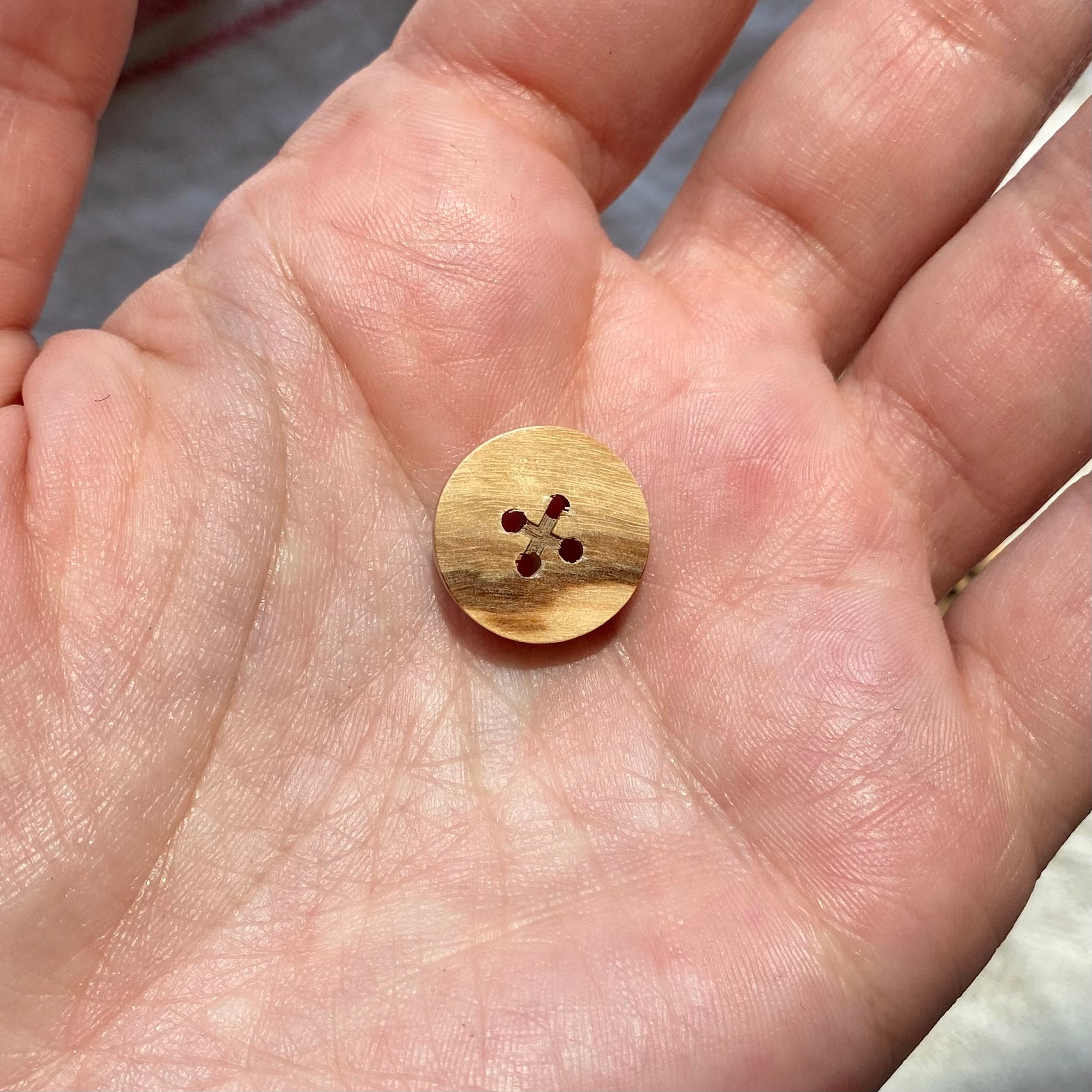 Wooden Buttons | Retrosaria