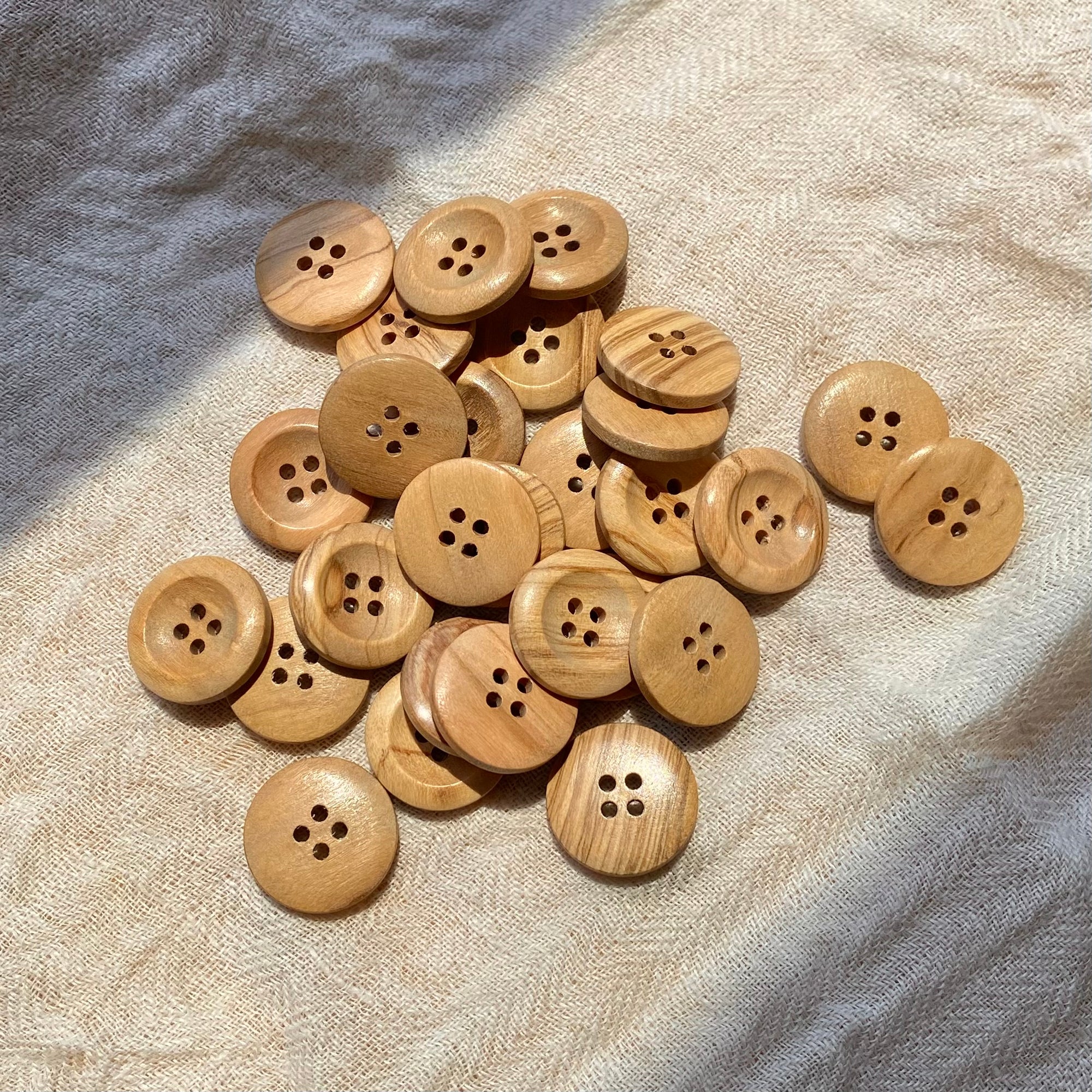Wooden Buttons | Retrosaria