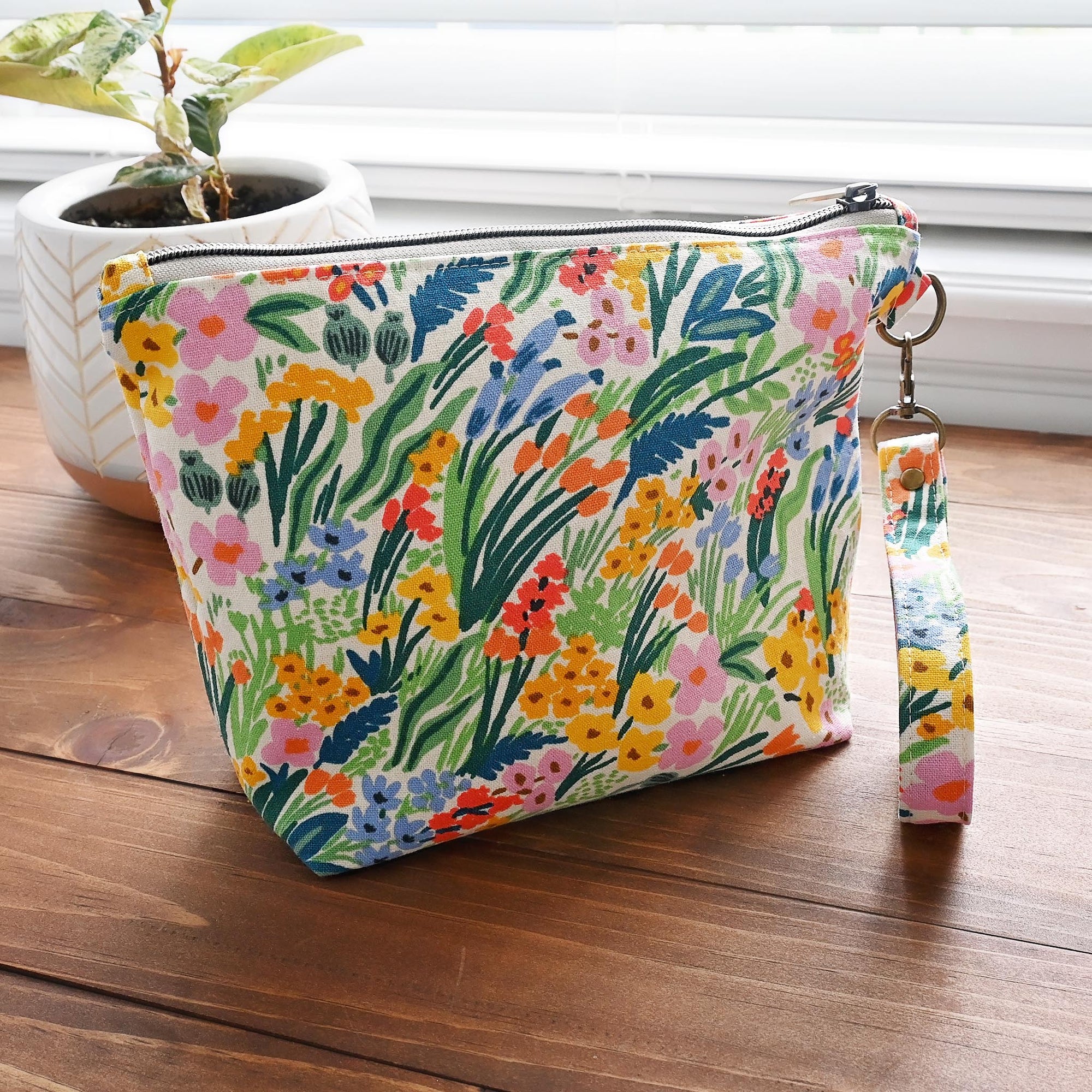Small Zippered Project Bag