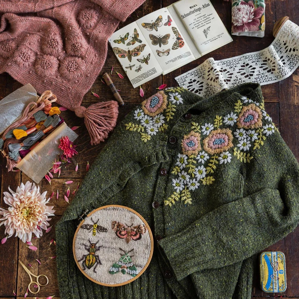 Embroidery On Knits | Judit Gummlich | Laine Publishing