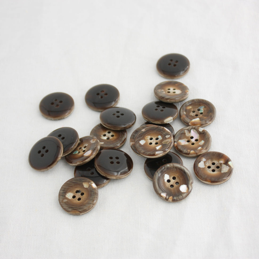 Recycled Mother of Pearl Buttons | Retrosaria