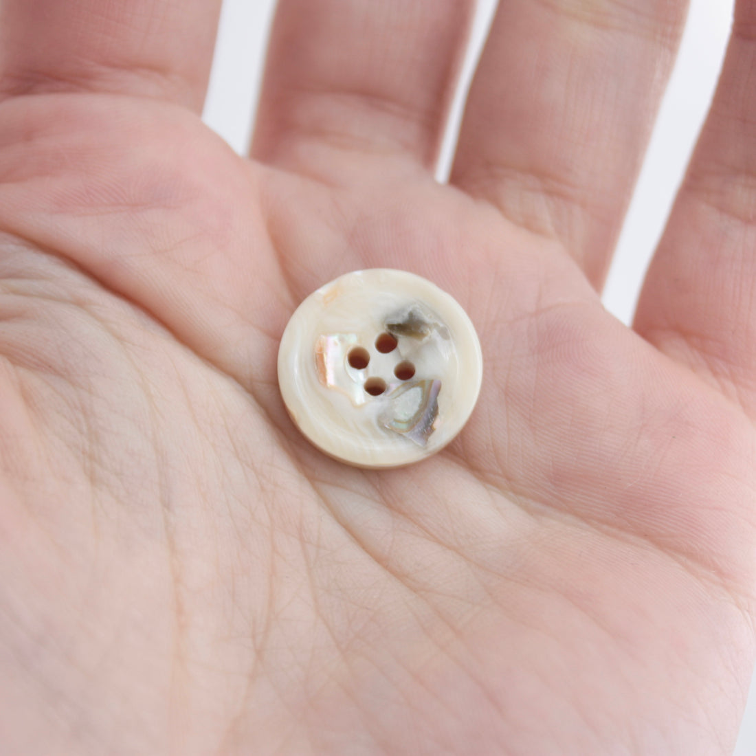Recycled Mother of Pearl Buttons | Retrosaria