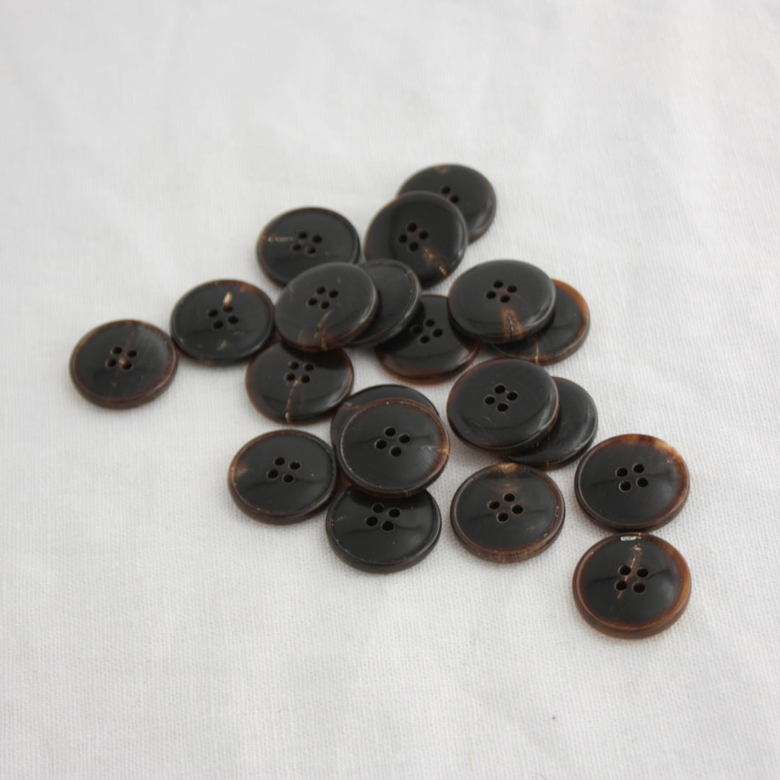 Horn Buttons | Retrosaria