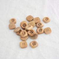 Wooden Buttons | Retrosaria