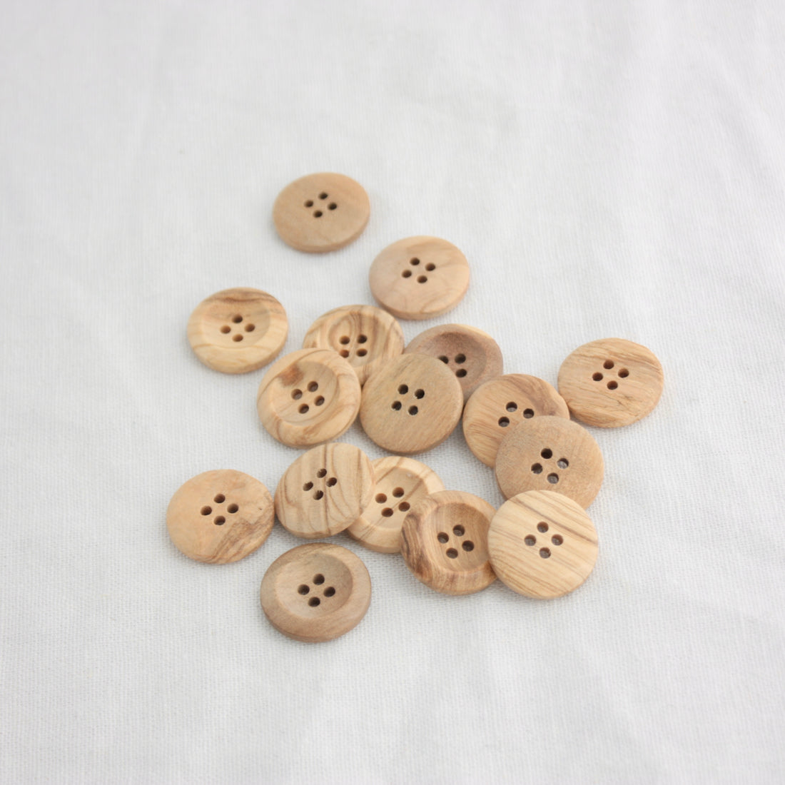 Wooden Buttons | Retrosaria