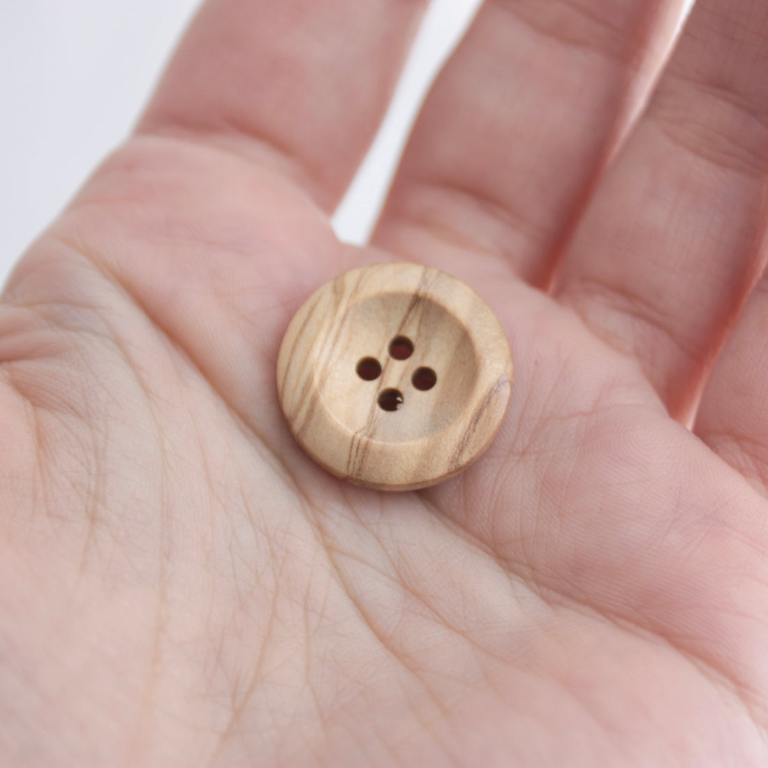 Wooden Buttons | Retrosaria