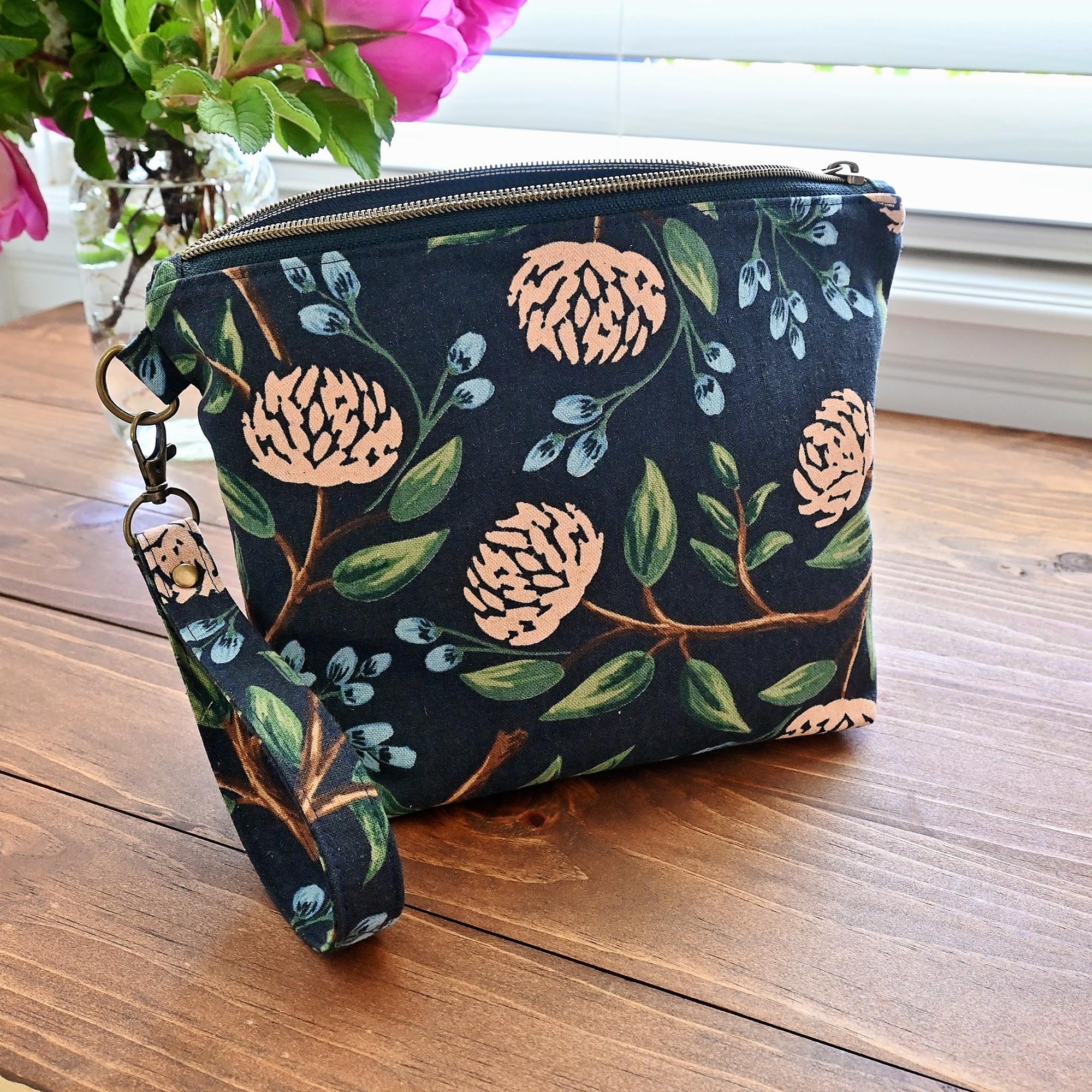 Small Zippered Project Bag
