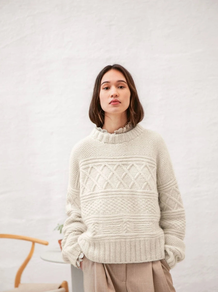 Soft Knits for Women | Pattern Book 2202 | Sandnes Garn